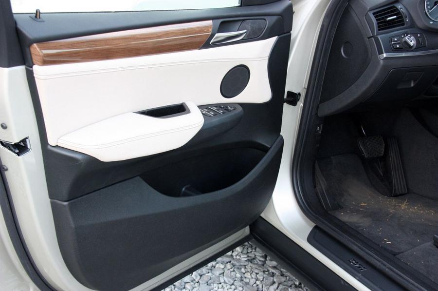  BMW X3 2011 года  (фото 12 из 256)